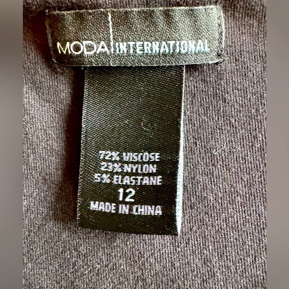 MODA International Size 12 Fitted Dress - Picture 3 of 4